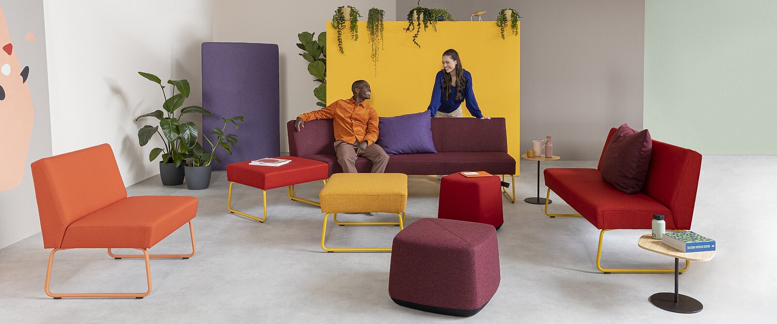 Flexibiliteit is ons credo. Dankzij zijn modulaire karakter is Reefs flex de partner bij uitstek voor moderne communicatie- en loungeruimtes.